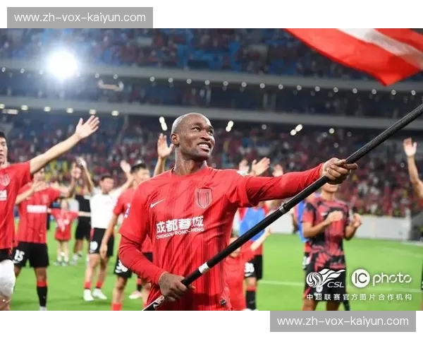 红色的巅峰史诗与北方的坚韧战歌：广州恒大与长春亚泰的宿命对决