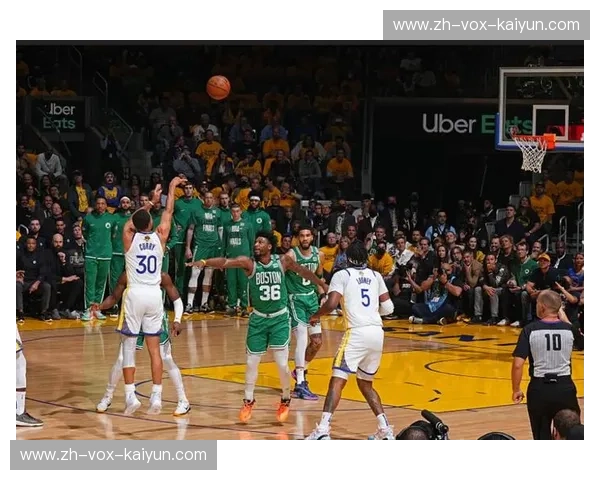 巅峰对决，剑指荣耀：总决赛3骑士vs勇士，史诗之战再度燃起！